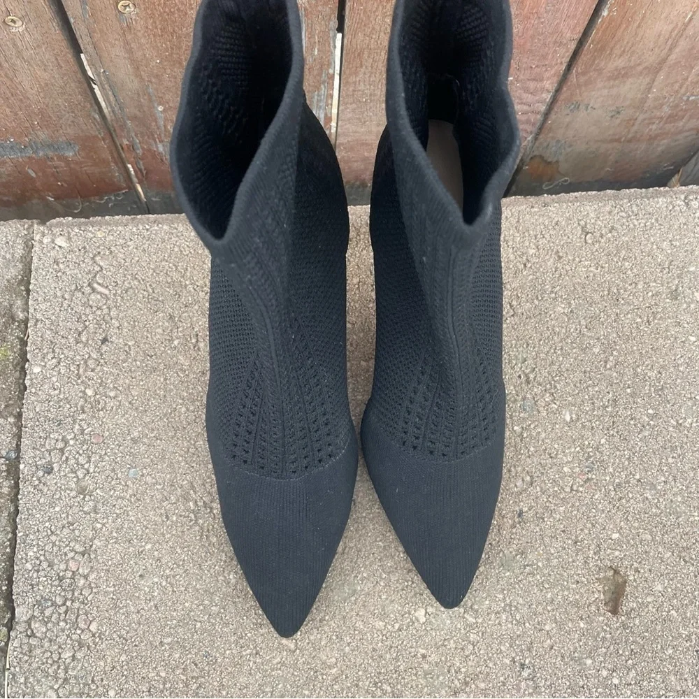 CATHERINE MALINDRINO Women’s Black Lace Stiletto Heel Pointed Toe Bootie Shoe 6